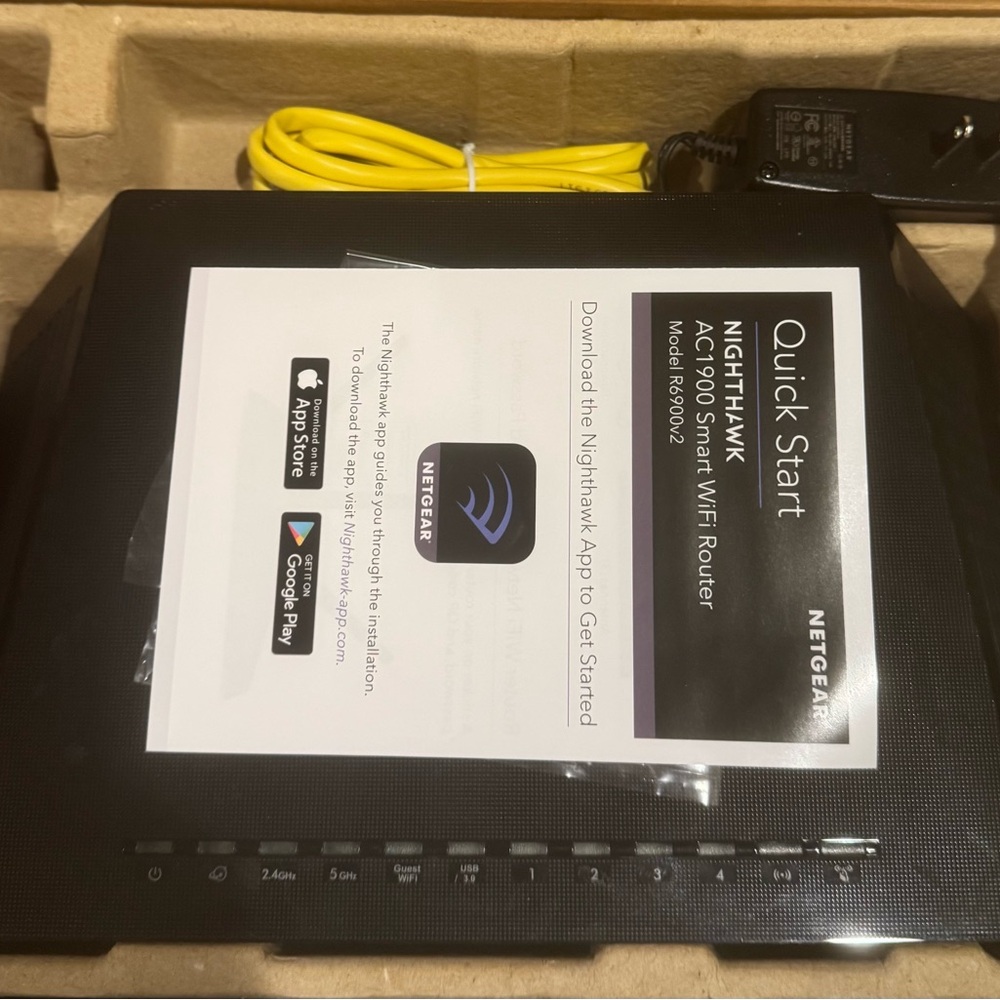 Netgear Black Wireless Router High-Performance Networking - Picture 3 of 7